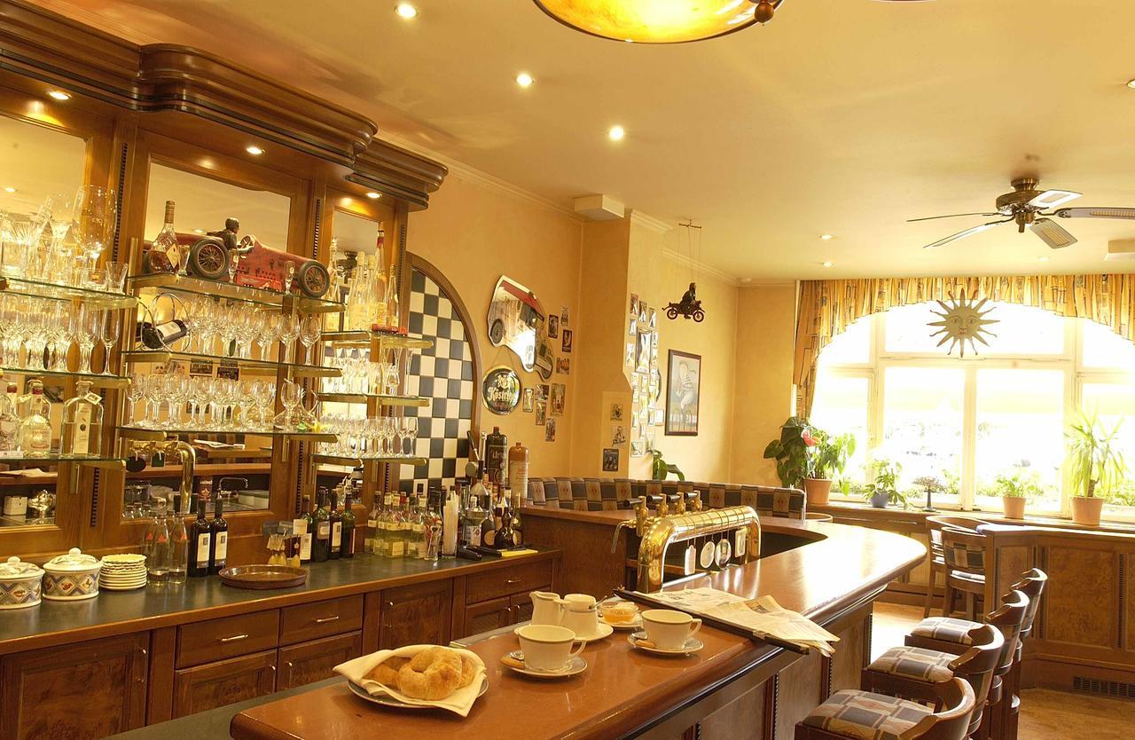 Hotel Restaurant Schlosschaenke Munden  Bagian luar foto
